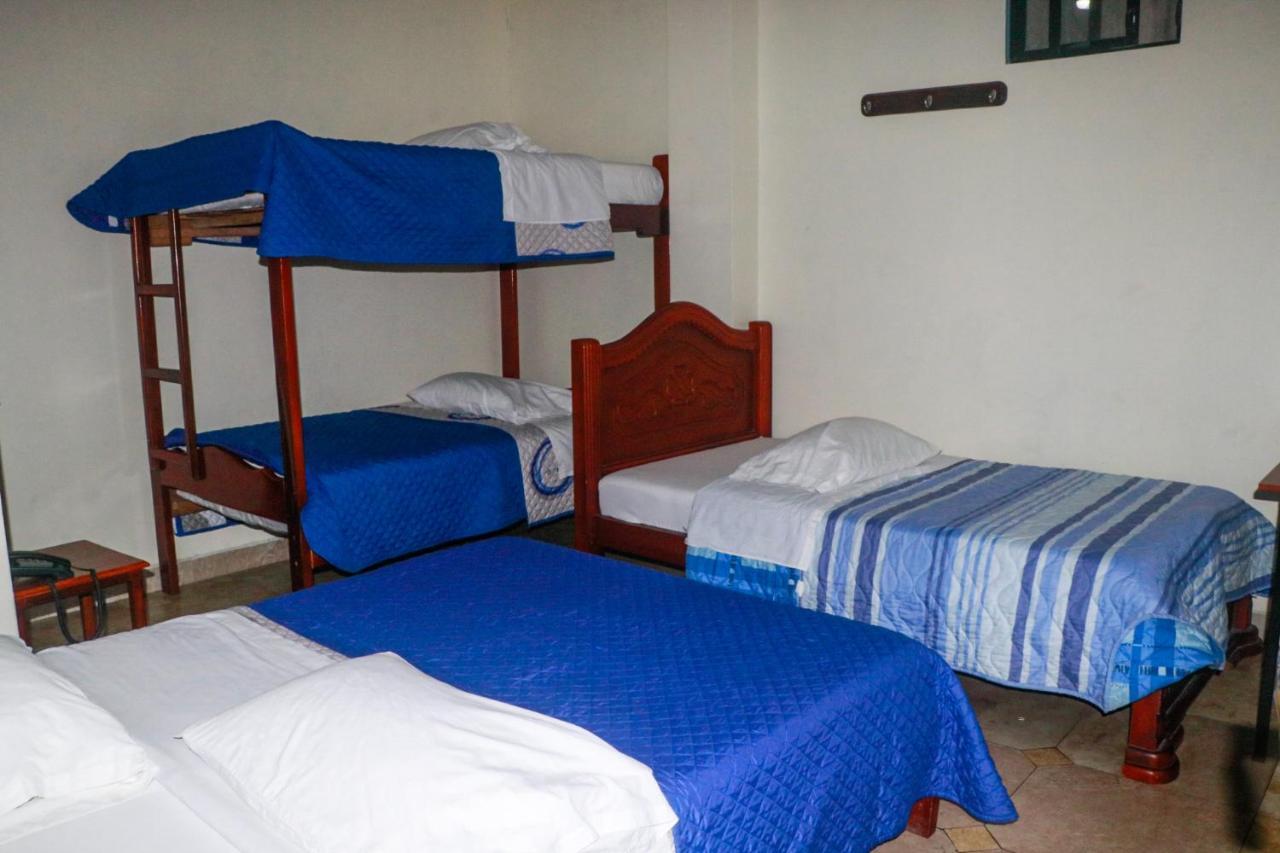 Hotel Real Amazonico Пуьо Екстериор снимка